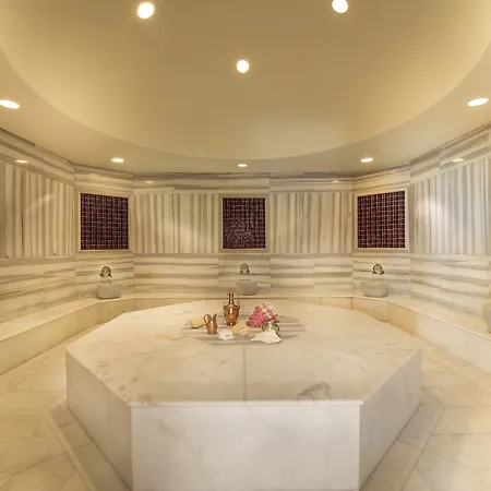 Titanic Deluxe Lara Resort